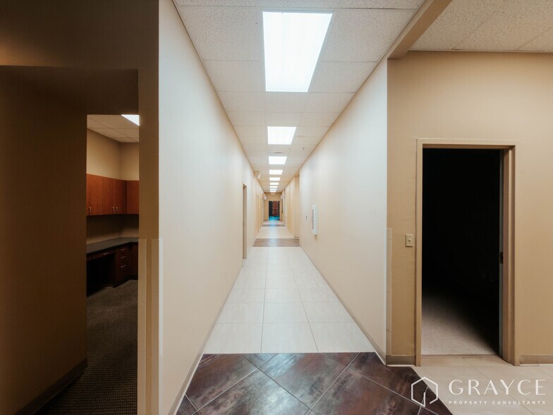 More Photos Of 4301 N Mesa St, El Paso Medical For Lease