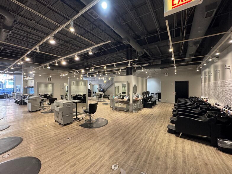 More Photos Of 1133-1141 W Armitage Ave, Chicago Storefront For Lease