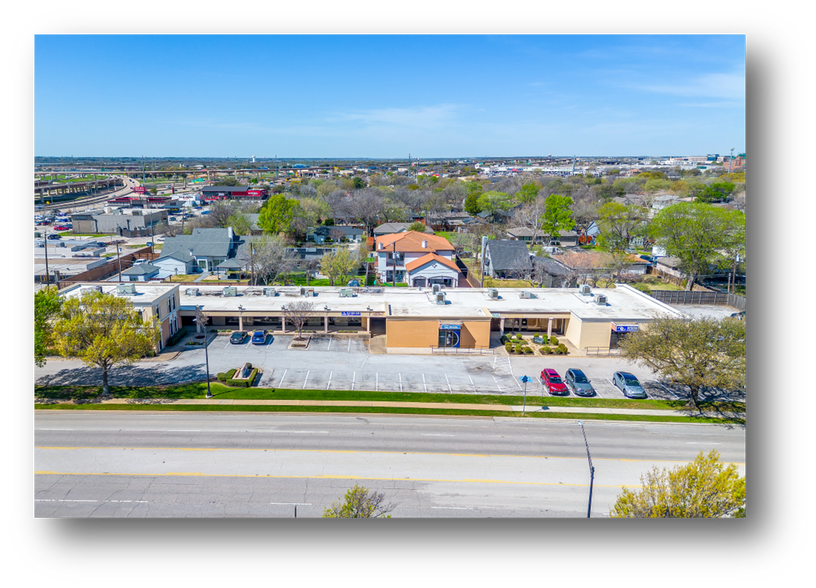 More Photos Of 1340 S main St, Grapevine Office For Lease