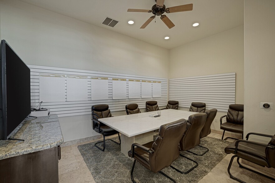 More Photos Of 4455 S Buffalo Dr, Las Vegas Unknown For Lease