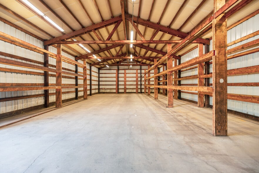 More Photos Of 5709 Barrett Rd, Ferndale Warehouse For Lease