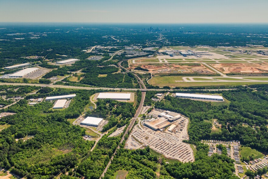 More Photos Of 8820 Old Dowd Rd, Charlotte Distribution For Lease