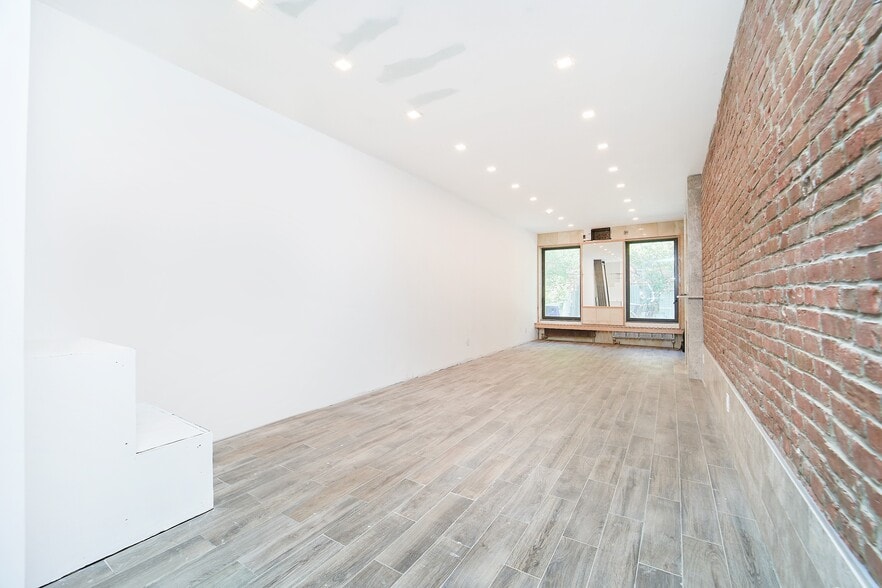 More Photos Of 177 E 117th St, New York Apartments For Lease