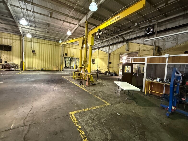 More Photos Of 8665 Station St, Mentor Warehouse For Sale