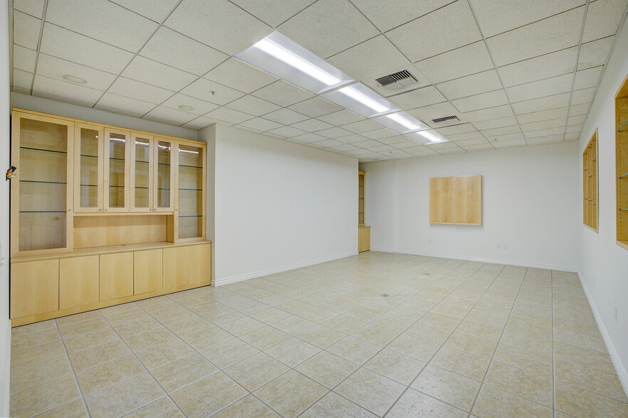 More Photos Of 2518 Boeing Way, Stockton Warehouse For Lease