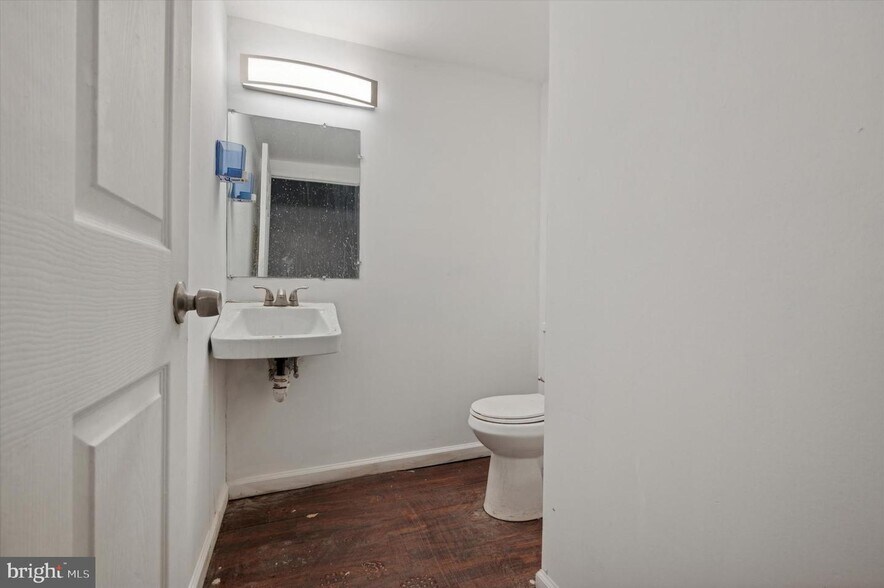 More Photos Of 2808 Germantown Ave, Philadelphia Storefront Retail Residential For Sale