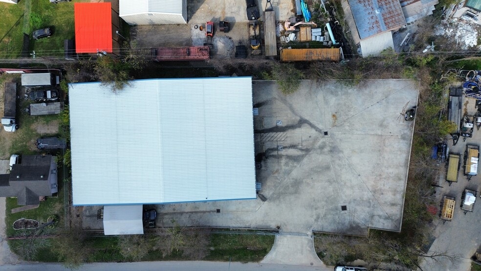 More Photos Of 10038 Grover Ln, Houston Warehouse For Sale