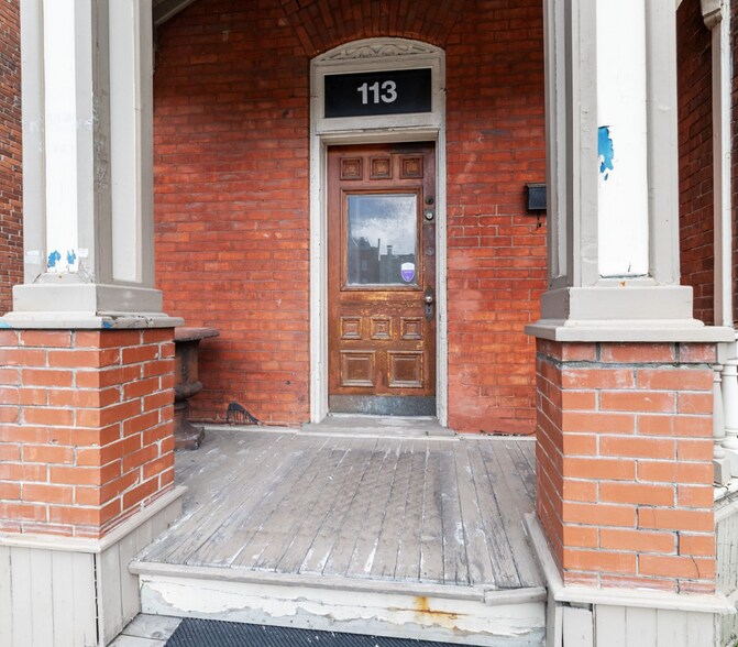More Photos Of 113 Murray St, Ottawa Office For Sale