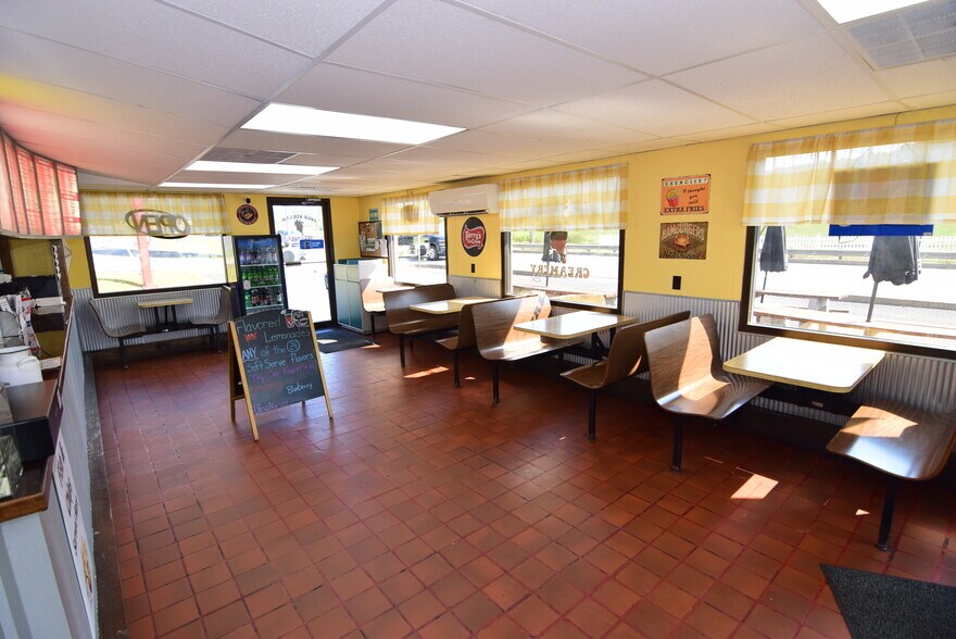 More Photos Of 1515 Port Matilda Hwy, Philipsburg General Retail For Sale