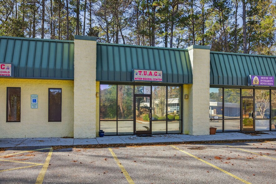 More Photos Of 3910 Princess Place Dr, Wilmington Daycare Center For Lease