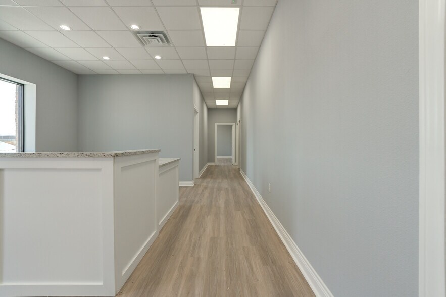 More Photos Of 9007 CR 6820, Lubbock Warehouse For Lease