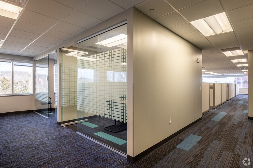 More Photos Of 1130 Route 22 E, Bridgewater Office For Sale