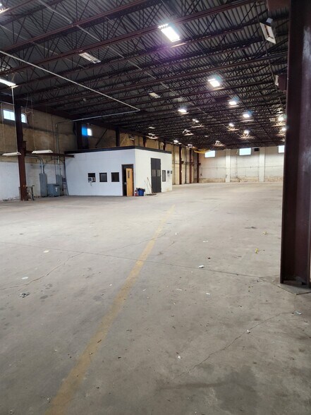 More Photos Of 2019 Washington Ave, Philadelphia Warehouse For Lease