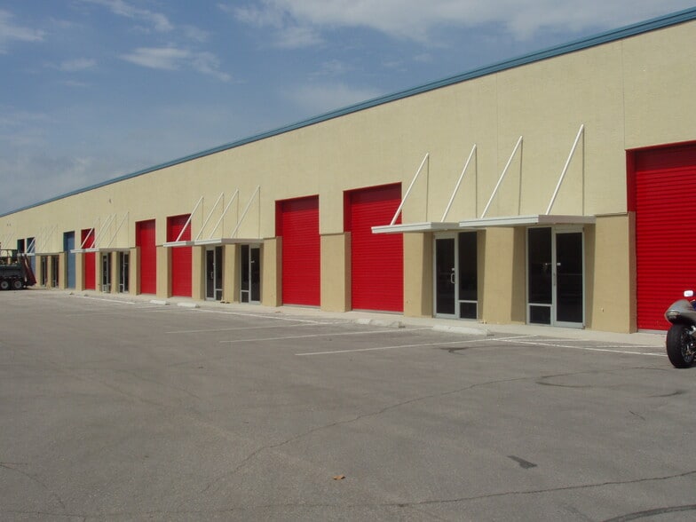 Primary Photo Of 1891-1923 John Henry Jones Blvd, Kissimmee Warehouse For Lease