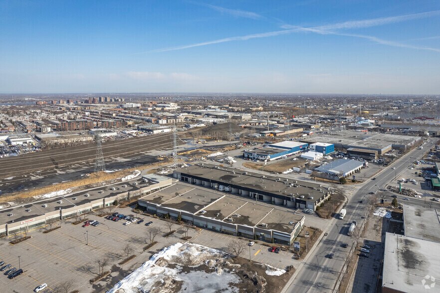 More Photos Of 6325-6475 Boul des Grandes-Prairies, Montréal Unknown For Lease