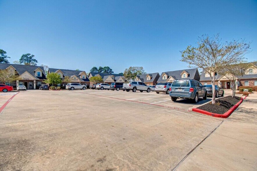 More Photos Of 303 Longmire Rd, Conroe Office For Lease