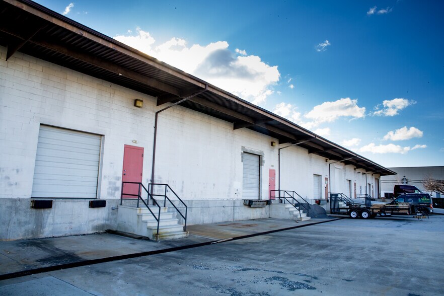 More Photos Of 60-76 Robinson St, Pottstown Warehouse For Lease