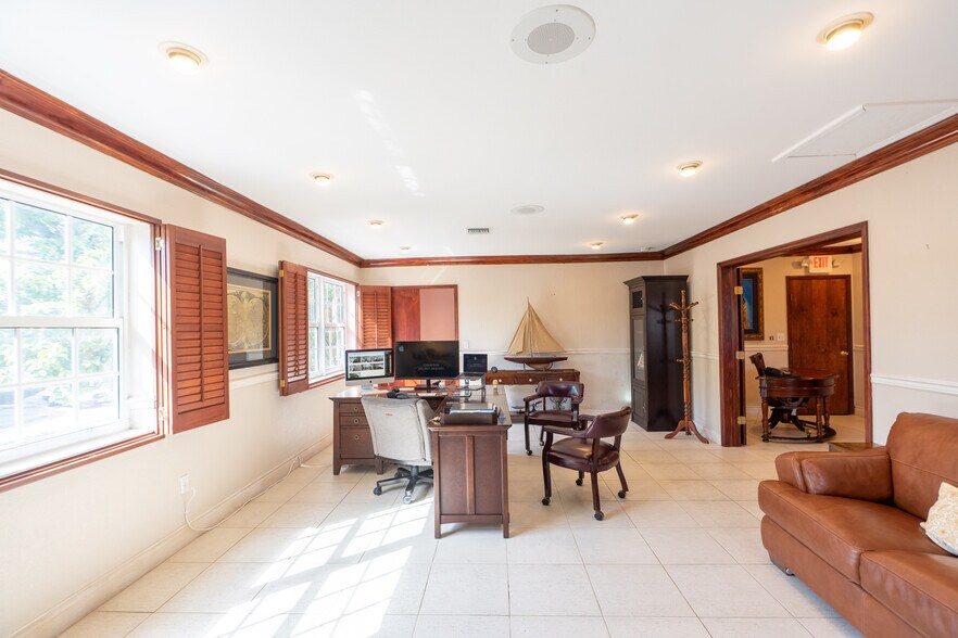 More Photos Of , Coral Gables Office For Sale