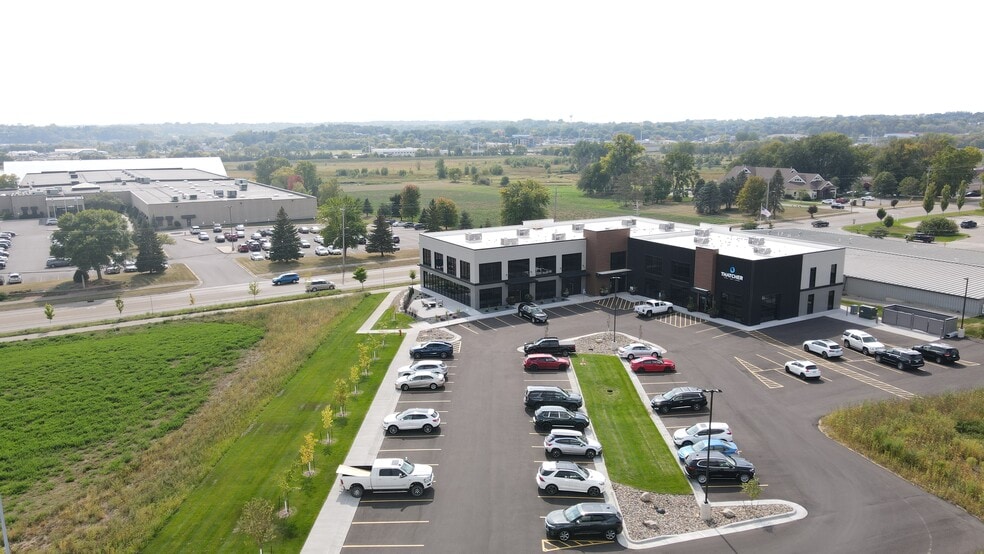 More Photos Of 3038 Jeremiah Ln NW, Rochester Office For Lease