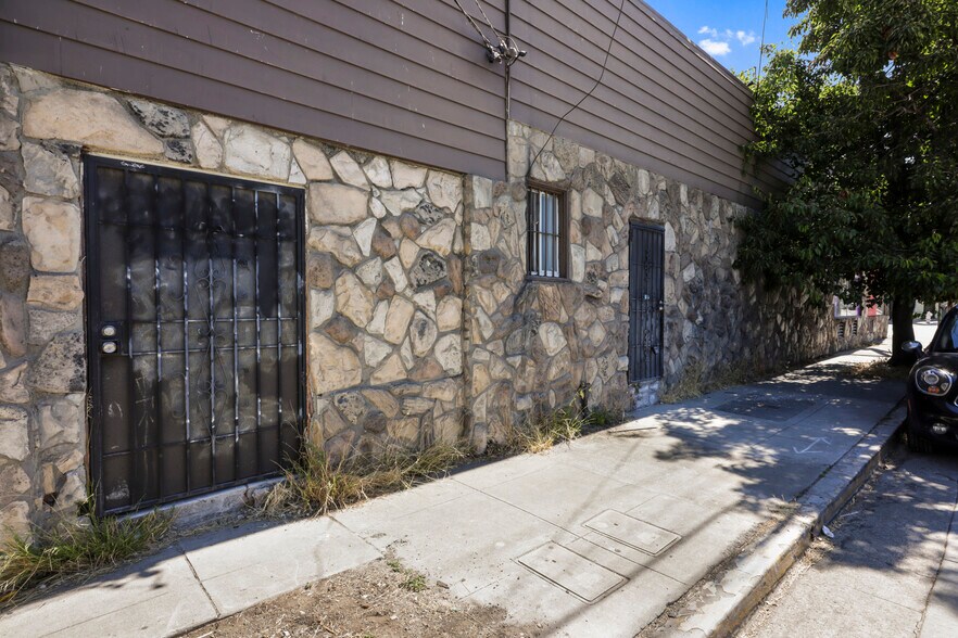 More Photos Of 2974-2996 Macarthur Blvd, Oakland Storefront For Lease