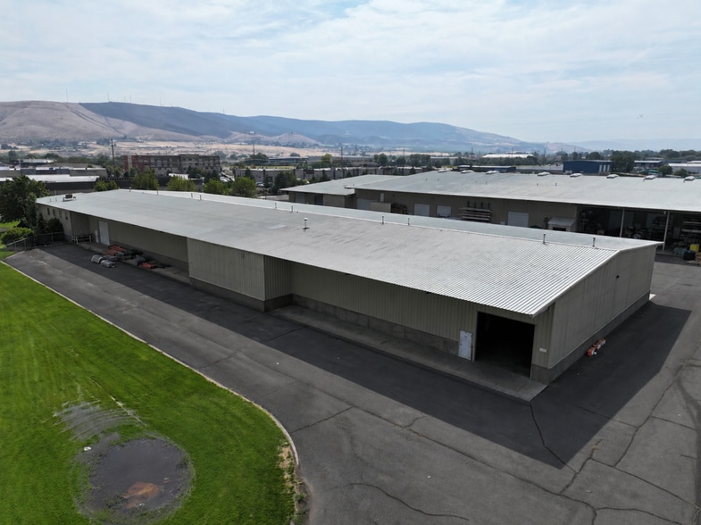 More Photos Of 2900 Sutherland Dr, Union Gap Manufacturing For Lease