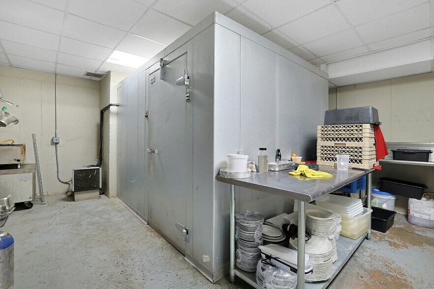 More Photos Of 50 Lafayette Ave, Suffern Freestanding For Sale