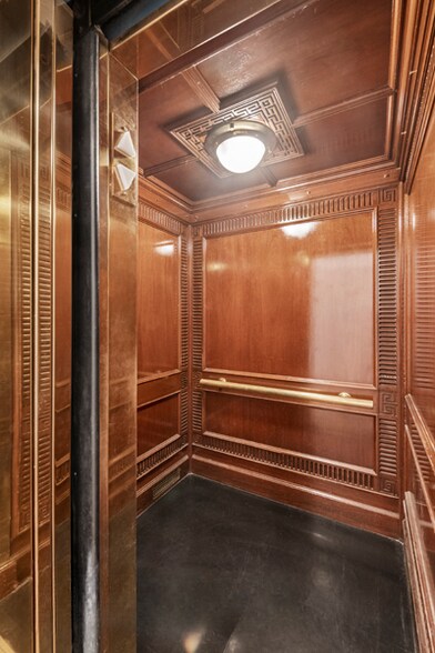 More Photos Of 38 E 63rd St, New York Office Residential For Sale