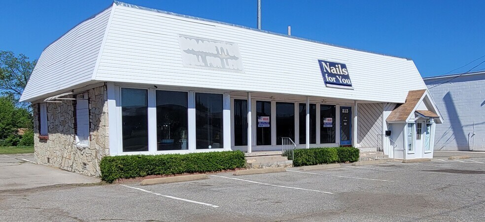 More Photos Of 213 S Air Depot Blvd, Oklahoma City Freestanding For Lease