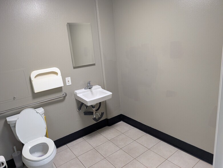 More Photos Of 2828 University Ave, San Diego Multifamily For Sale