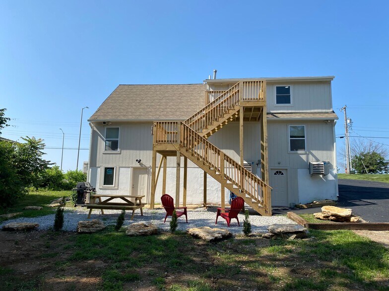 More Photos Of 8705 E 63rd Trafficway, Kansas City Apartments For Sale