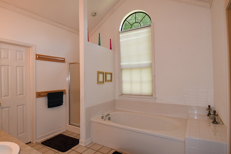 More Photos Of 7687 OK-10, Tahlequah Hospitality For Sale