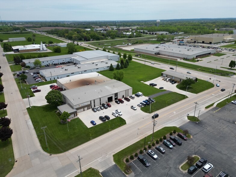 Primary Photo Of 2820 N Roemer Rd, Appleton Warehouse For Lease