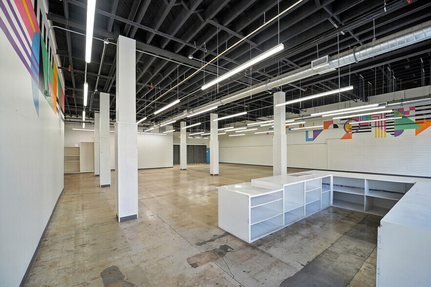 More Photos Of 1729-1731 N Main St, Jacksonville Storefront For Lease