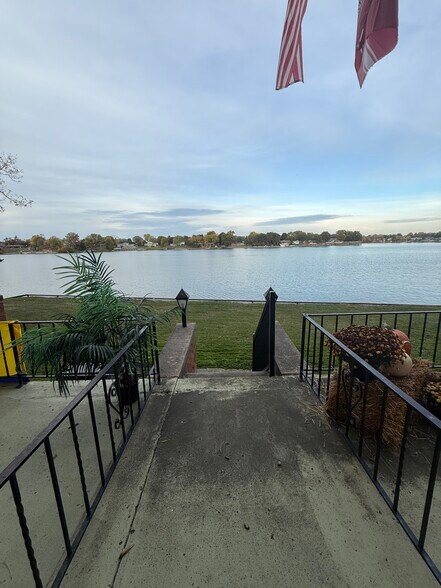 More Photos Of 408 N Liberty St, Belleville Apartments For Sale