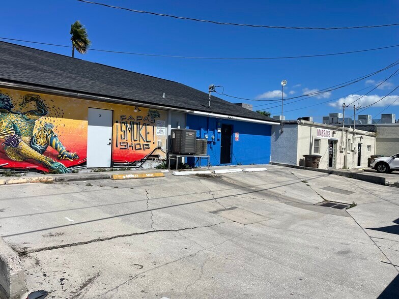 More Photos Of 1336 E Cape Coral Pky, Cape Coral Storefront For Sale