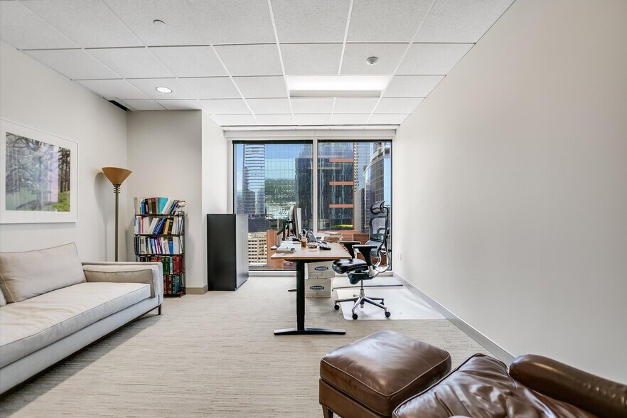More Photos Of 401 Congress Ave, Austin Office For Lease