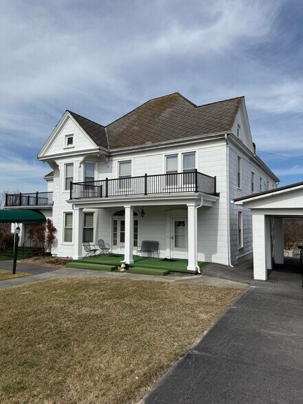 More Photos Of 1200 Grove Ave, Radford General Retail For Sale