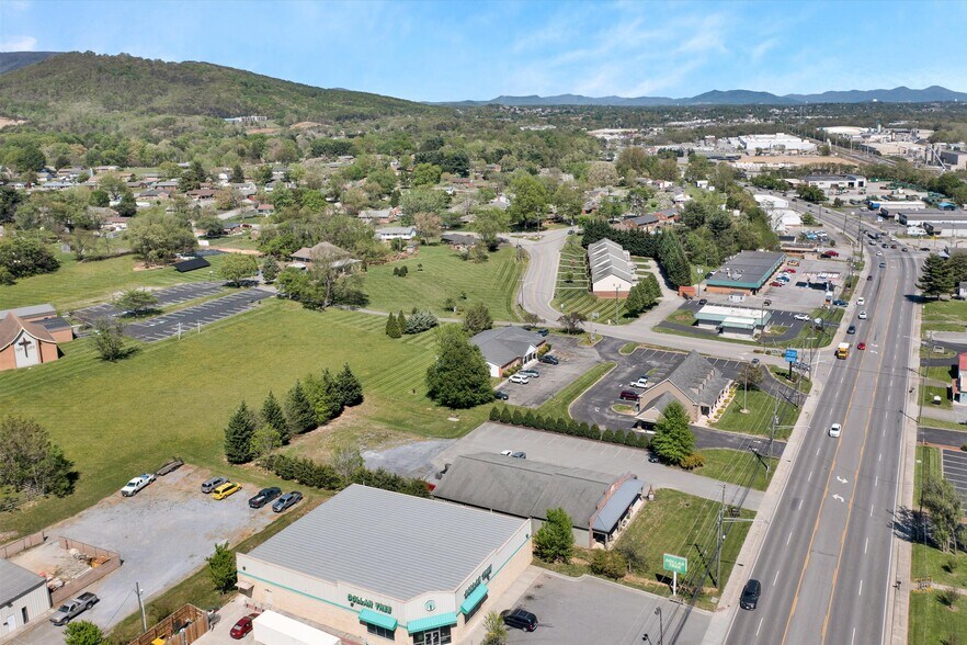 More Photos Of 2821 W Main St, Salem General Retail For Sale