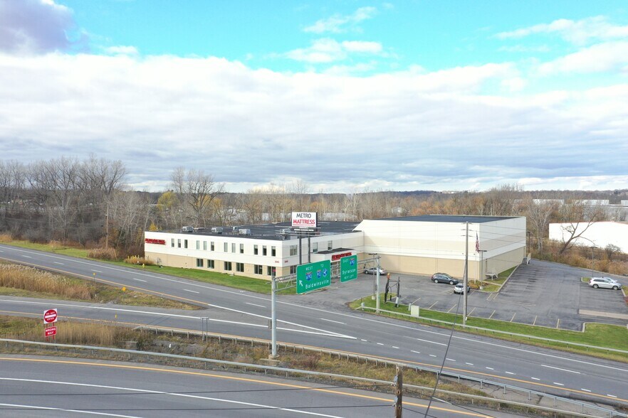 More Photos Of 3545 John Glenn Blvd, Syracuse Warehouse For Lease