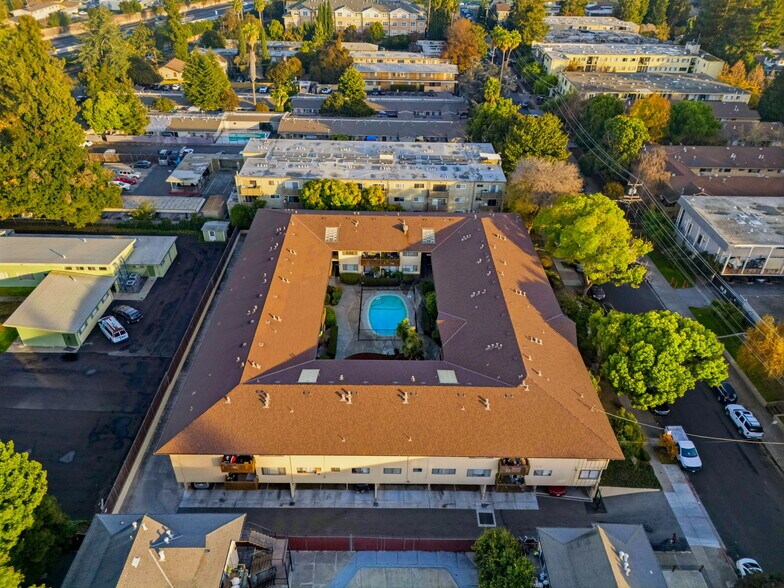 Primary Photo Of 315 E Okeefe St, Palo Alto Apartments For Sale