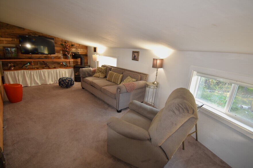 More Photos Of 3555 Yale Kilgore Rd, Island Park Multifamily For Sale