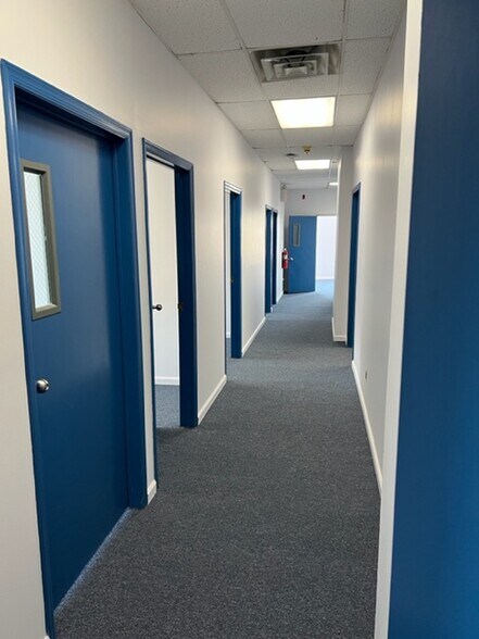 More Photos Of 116-12 Myrtle Ave, Richmond Hill Office For Sale