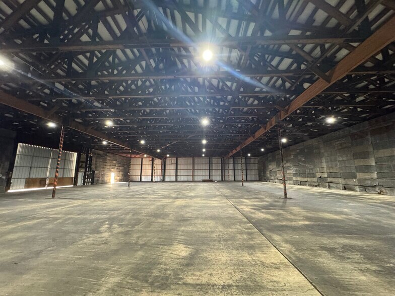 More Photos Of 813 Dumont St, South Houston Service For Lease