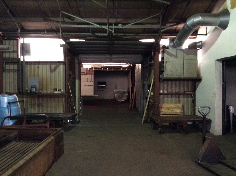 More Photos Of 2 Pine St, Rutland Warehouse For Sale