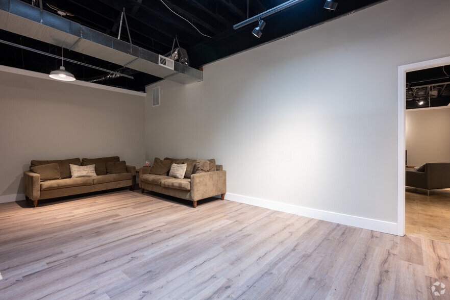More Photos Of 325 N Main St, High Point Office For Sale