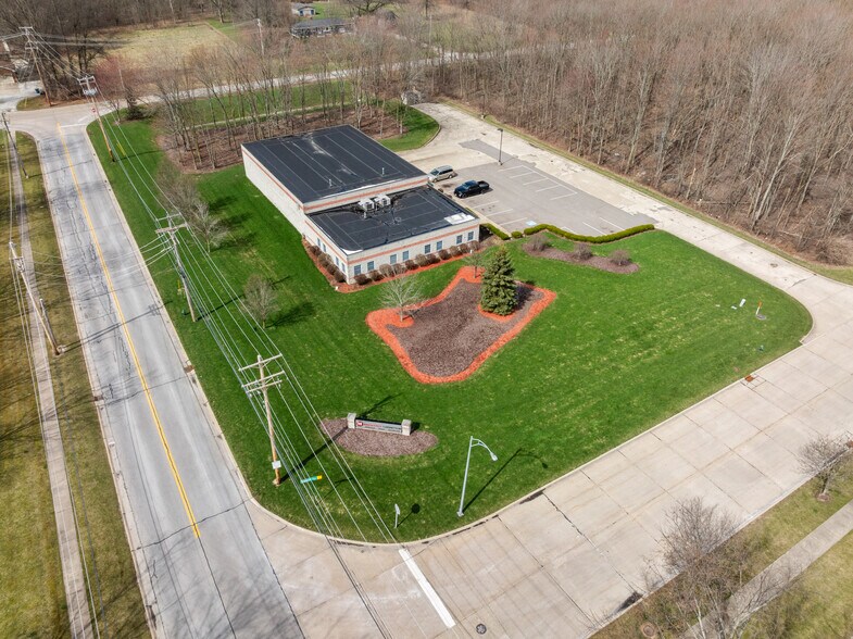 More Photos Of 16172 Imperial Pky, Strongsville Service For Sale