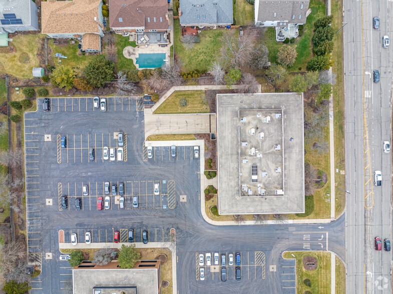 More Photos Of 1776 S Naperville Rd, Wheaton Office For Sale