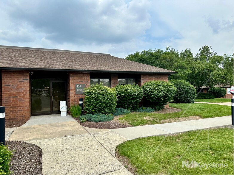 More Photos Of 2201 Ridgewood Rd, Wyomissing Medical For Sale