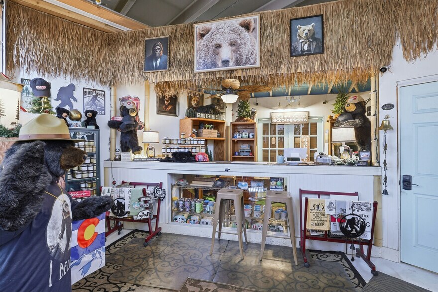 More Photos Of 4615 S Santa Fe Dr, Englewood Service For Sale