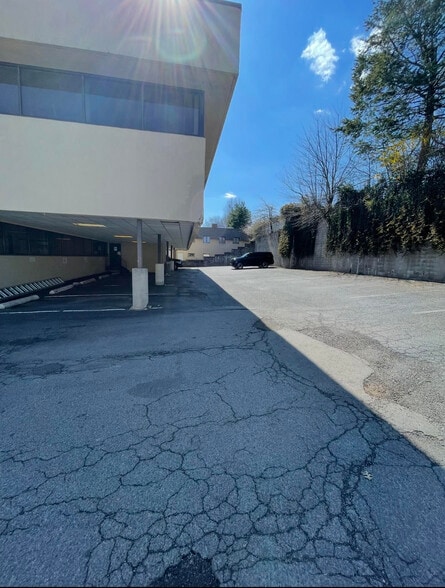 More Photos Of 1100 Clifton Ave, Clifton Medical For Sale